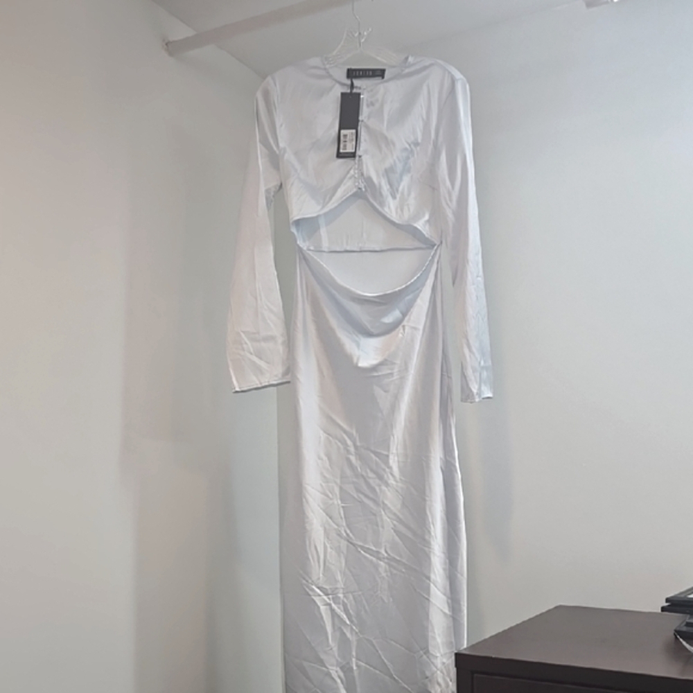 Zara White Long Sleeve Sweetheart Bridal Dress